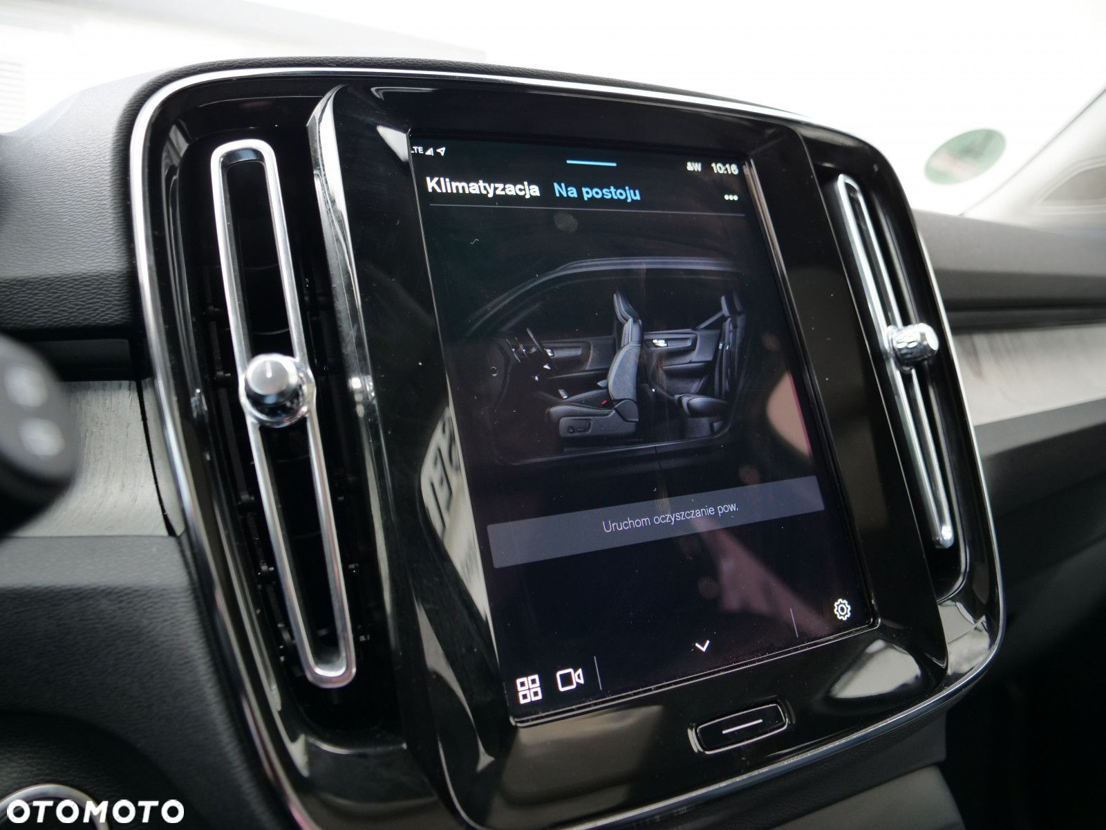 Volvo XC 40 - 29