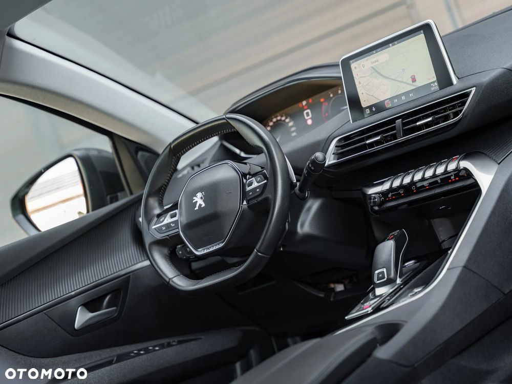 Peugeot 5008 - 17