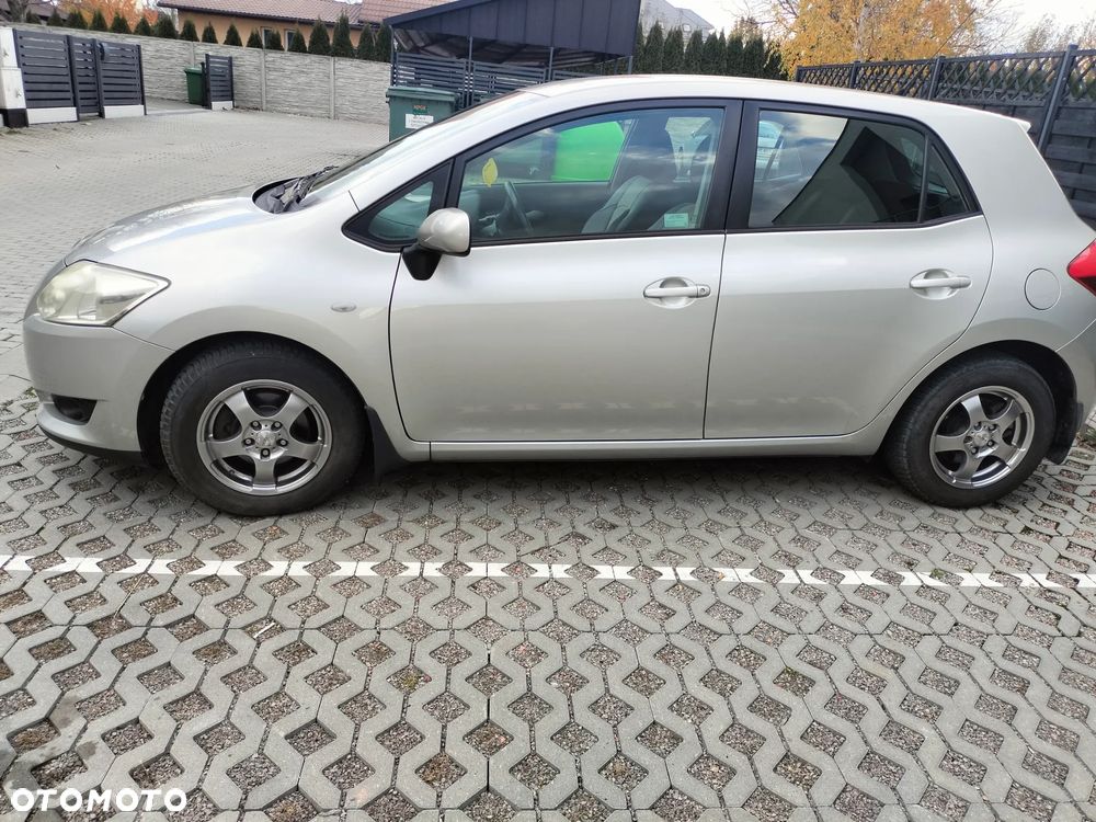 Toyota Auris - 5