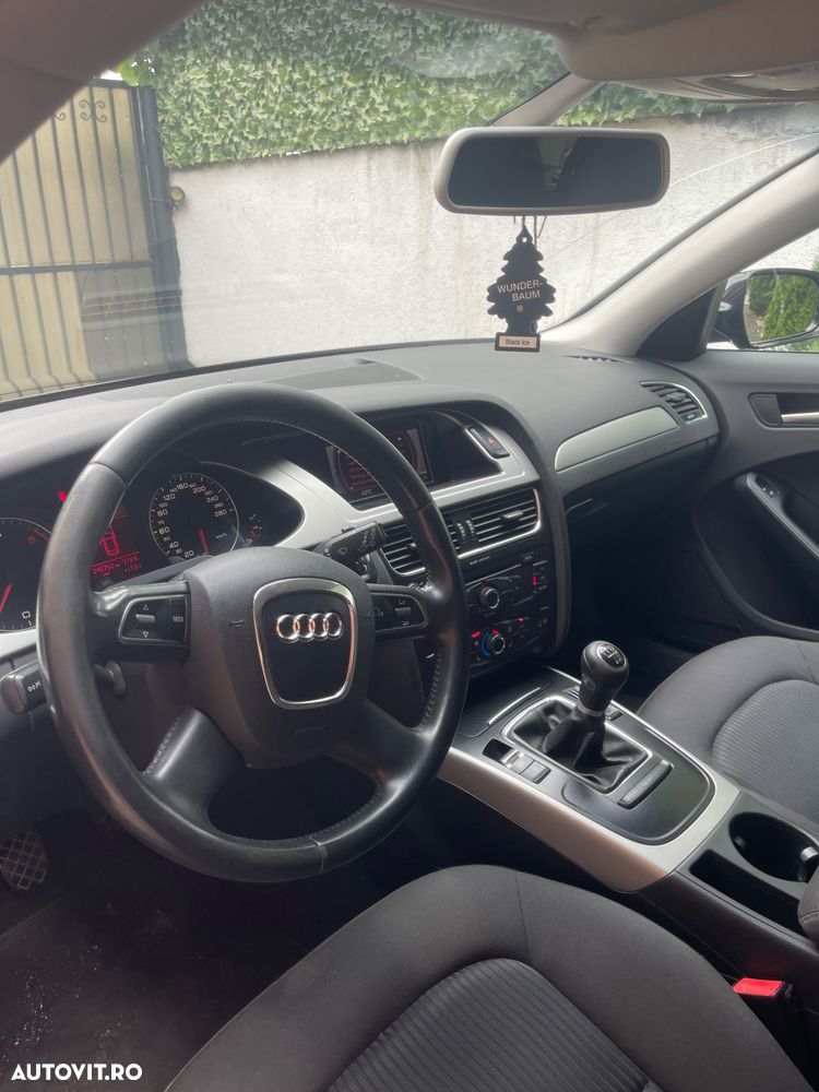 Audi A4 Avant 2.0 TDI DPF Attraction - 4