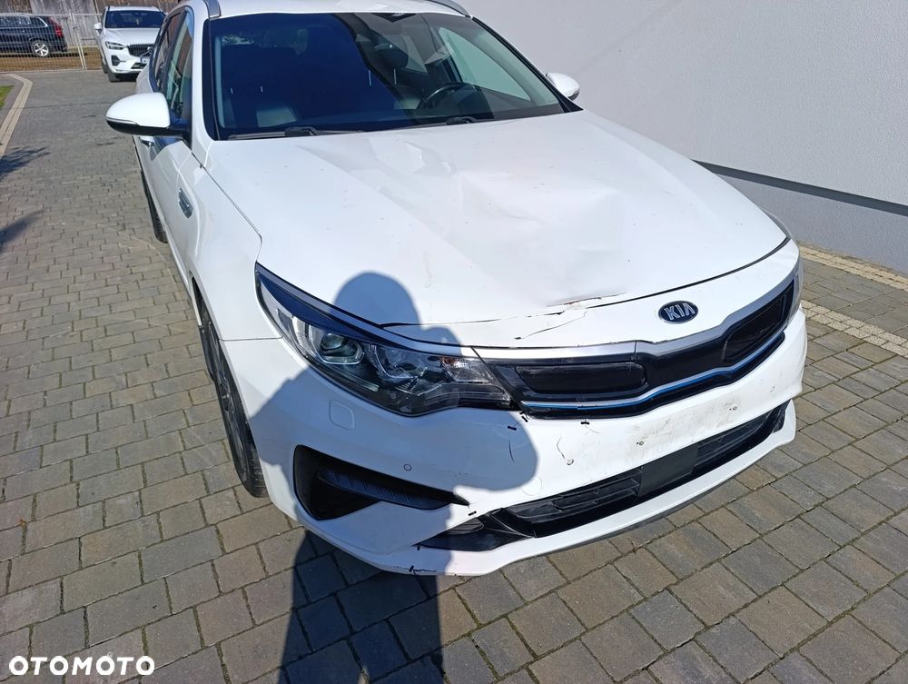 Kia Optima Plug-in Hybrid - 12