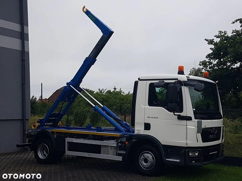 MAN TGL 12.220 HAKOWIEC SKIBICKI 4x2 KLIMA HAKOWIEC DO KONTENERÓW MANUAL 12T POD KONTENERY - 1