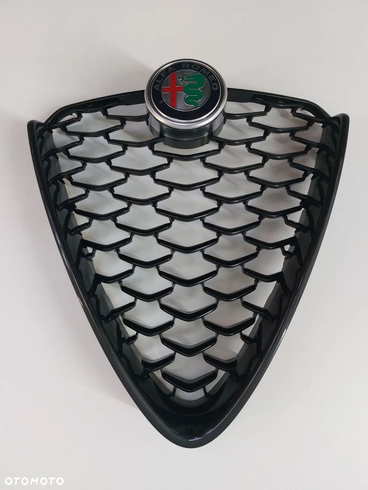 Atrapa, grill Alfa Romeo Giulia Lift - 1