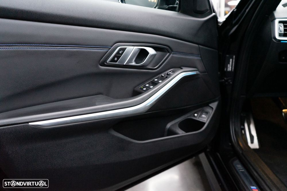 BMW 320 e Pack M Auto - 25