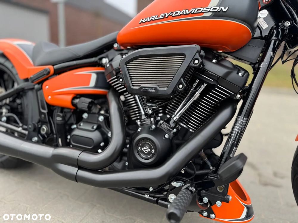 Harley-Davidson Softail Breakout - 8