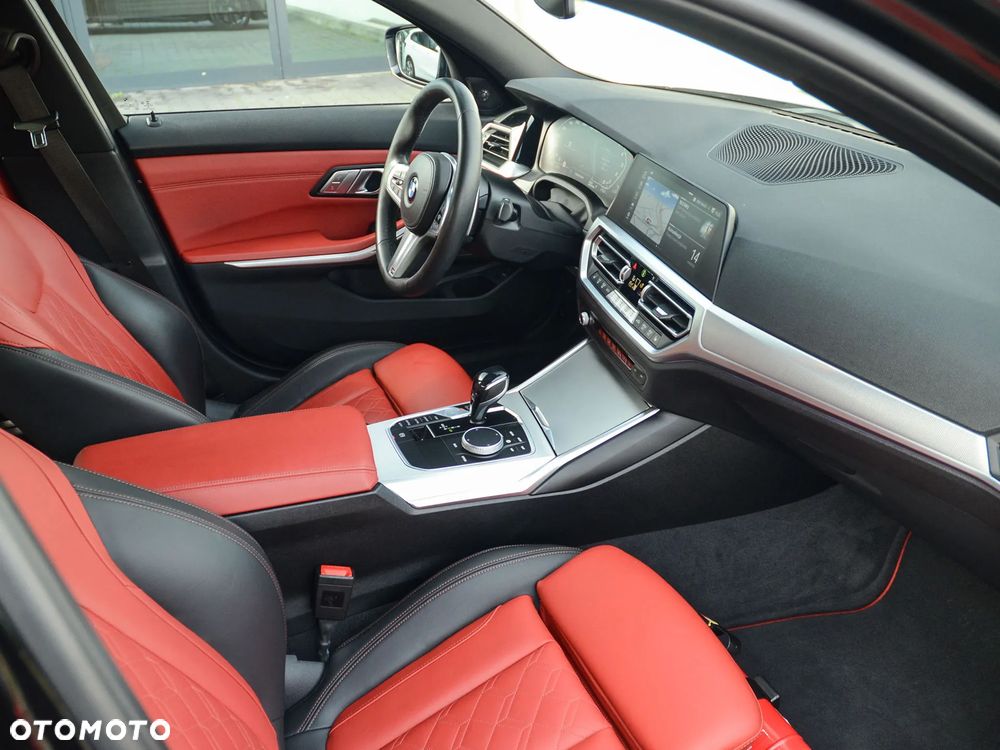 BMW Seria 3 M340i xDrive sport - 30
