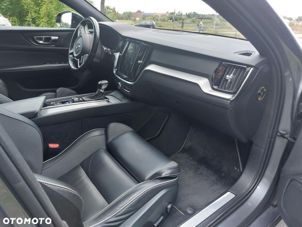Volvo V60 D4 Geartronic R-Design - 7