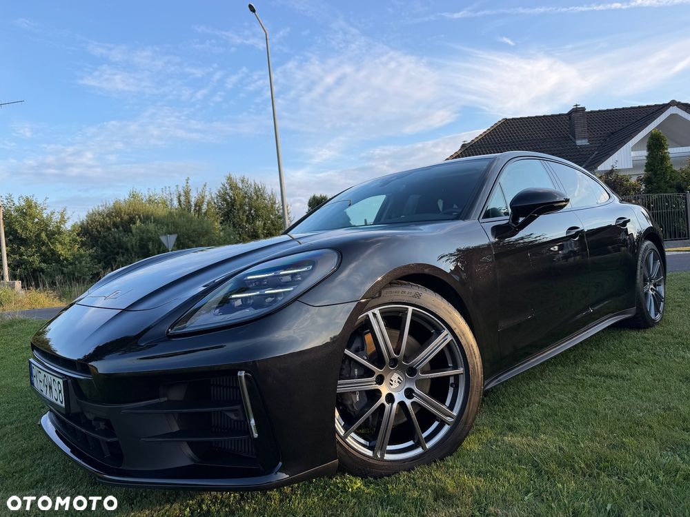 Porsche Panamera 4 - 8