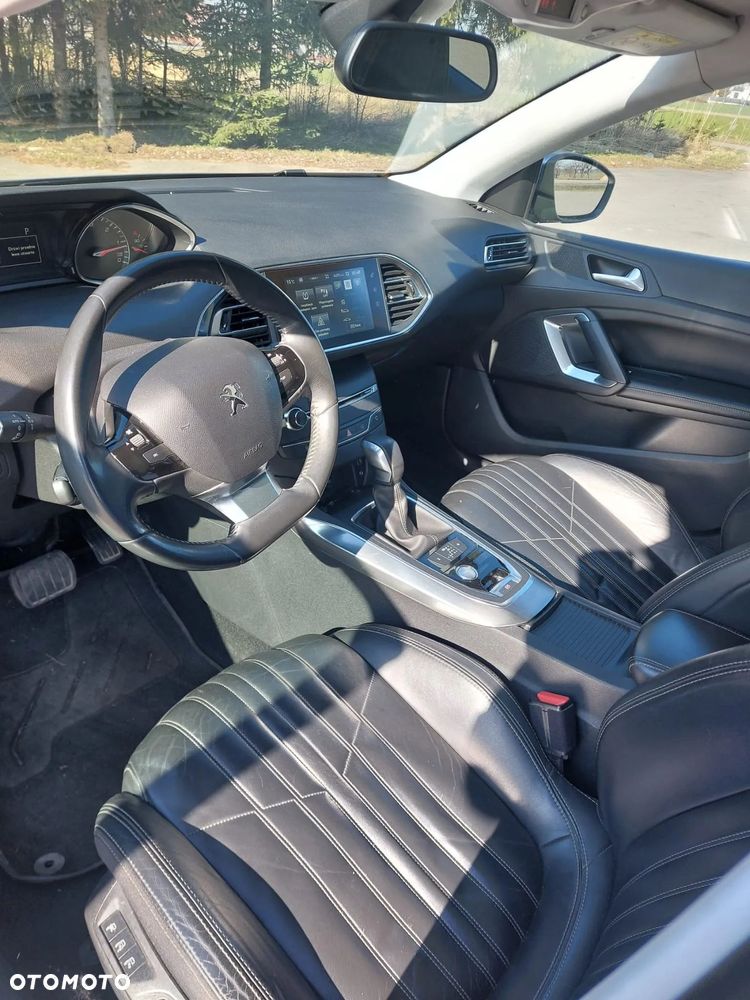 Peugeot 308 BlueHDi FAP 150 EAT6 Stop & Start Allure - 11