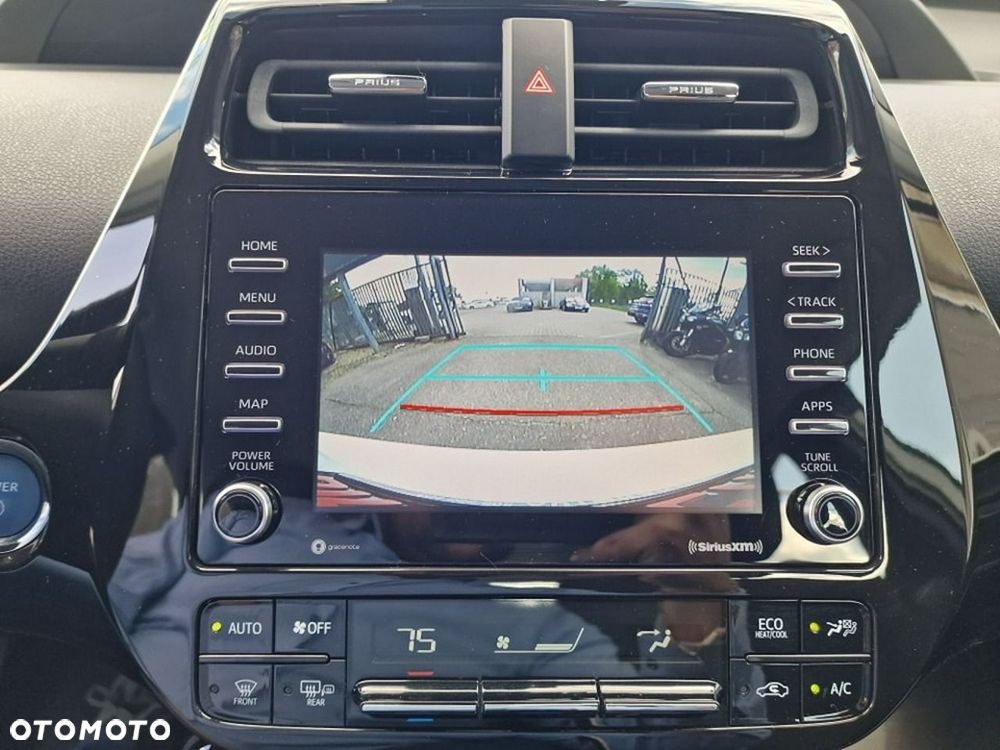 Toyota Prius - 22