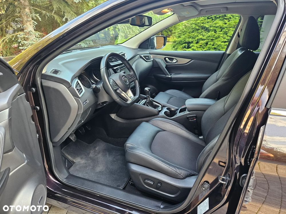 Nissan Qashqai 1.6 DIG-T Tekna - 16
