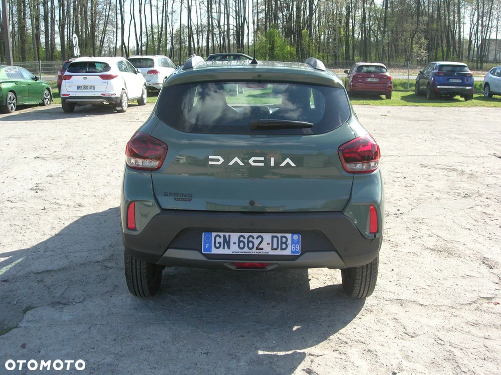 Dacia Spring - 8