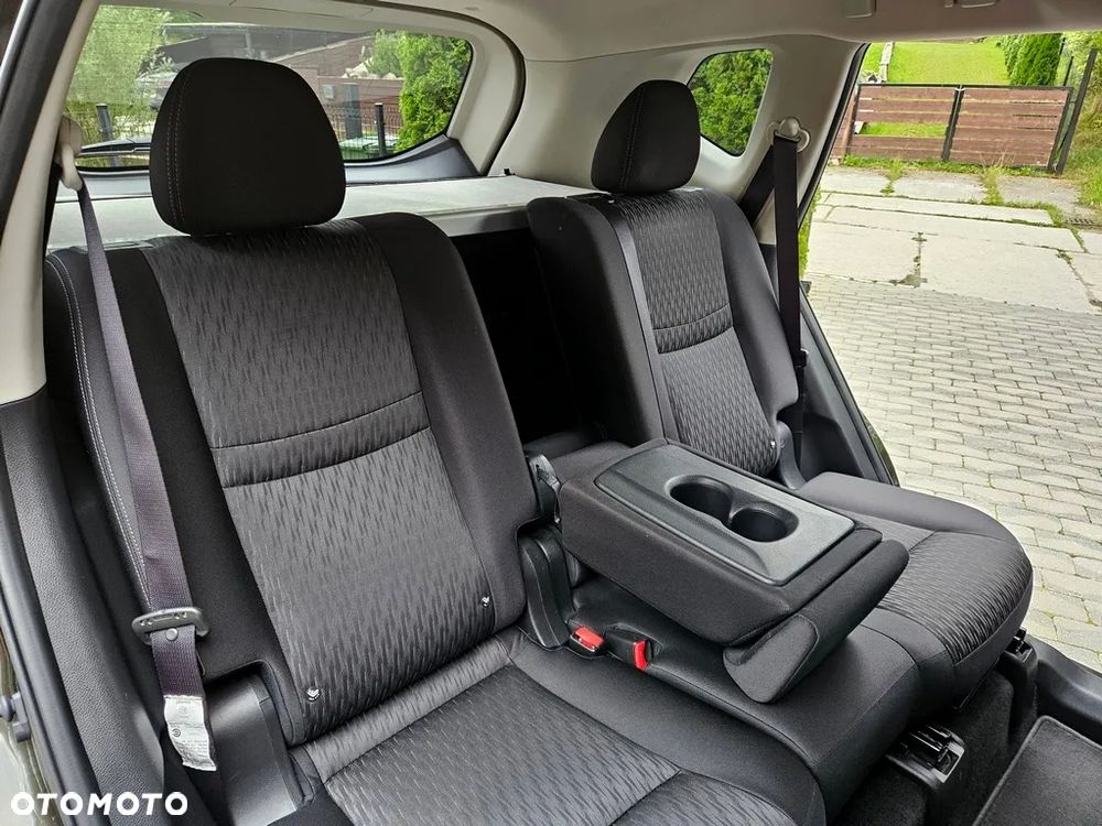 Nissan X-Trail 1.6 DIG-T N-Connecta 2WD - 23