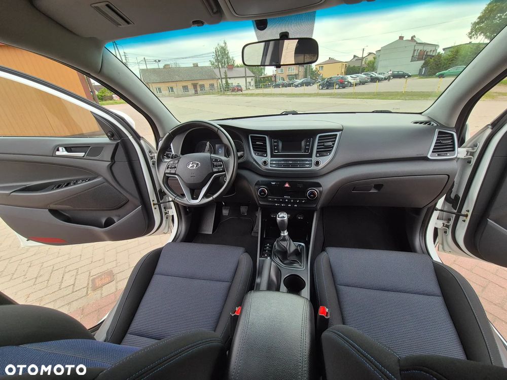 Hyundai Tucson 1.7 CRDI BlueDrive Comfort 2WD - 16