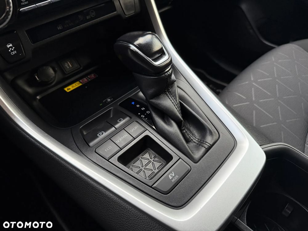Toyota RAV4 2.5 Hybrid Comfort 4x2 - 36