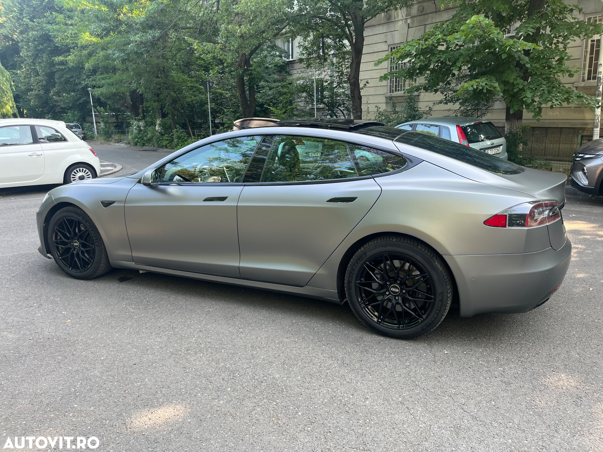 Tesla Model S Performance - 4