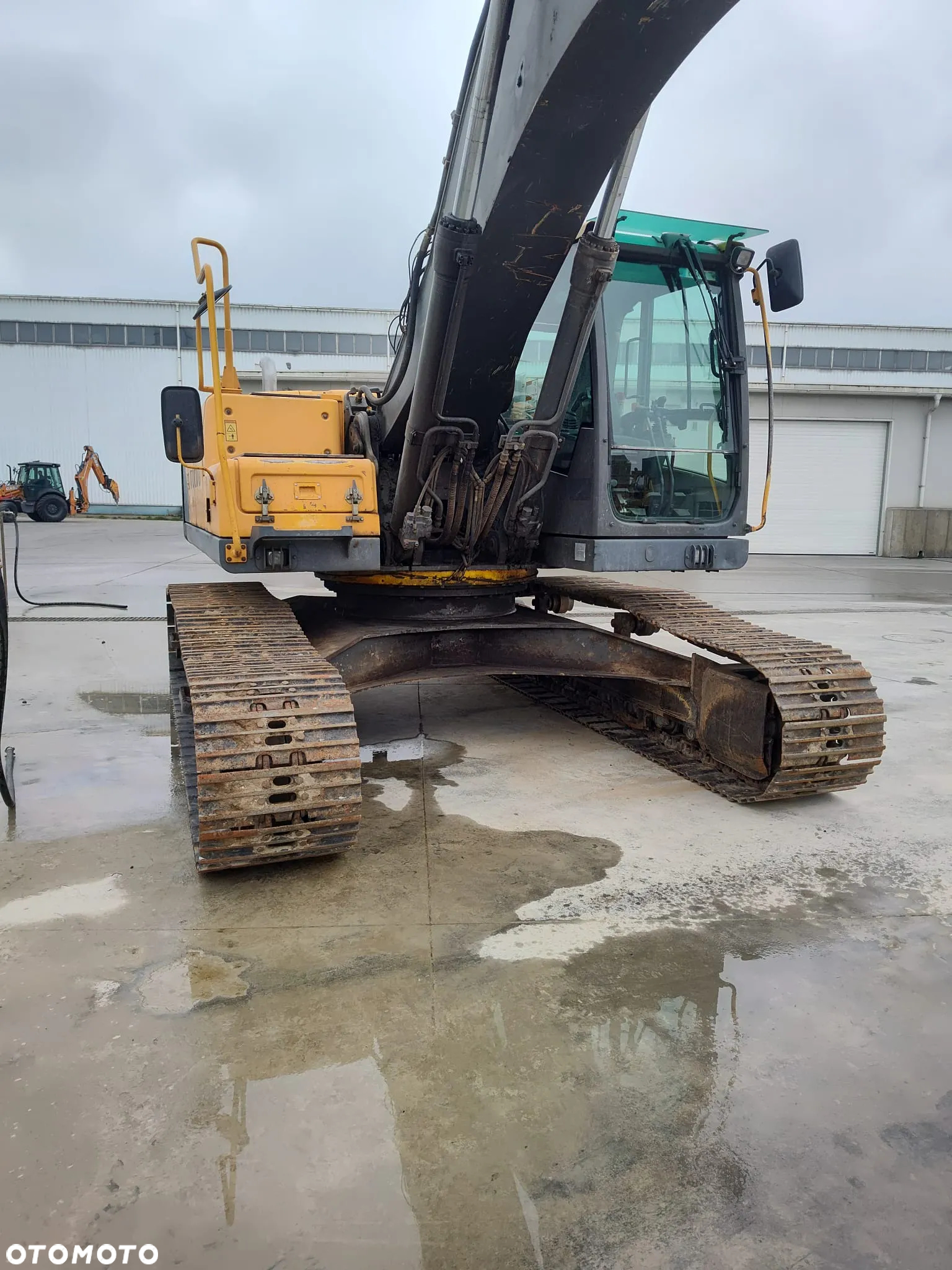 Volvo EC 240CL - 5