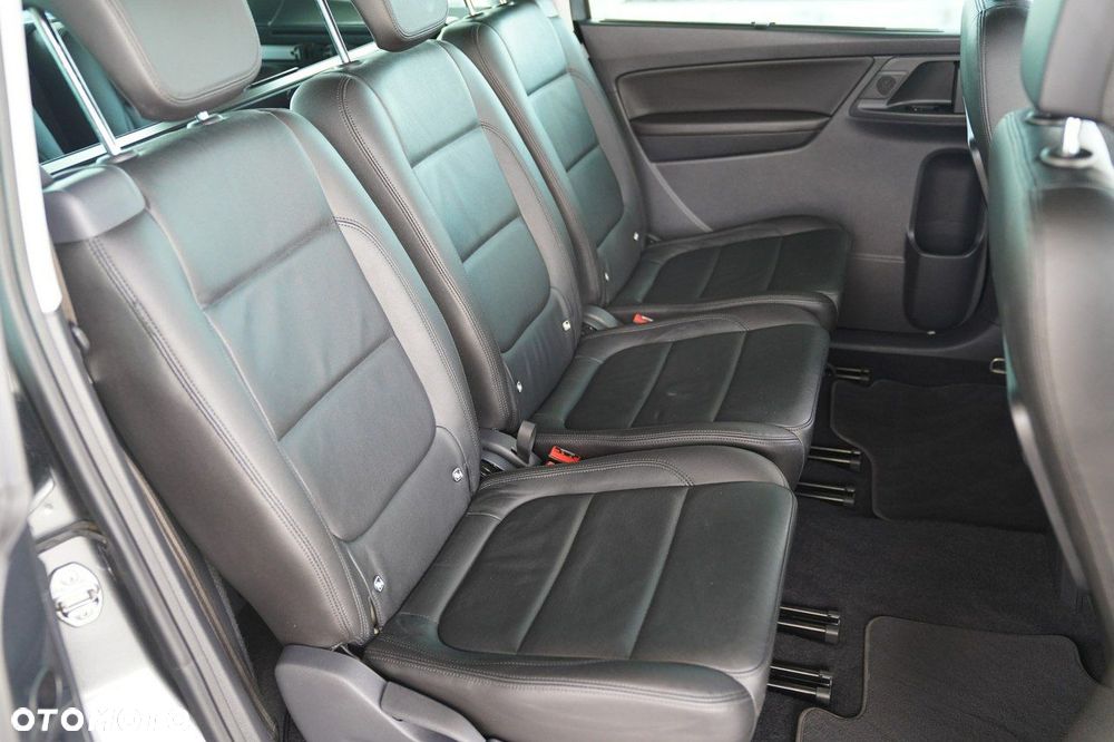 Volkswagen Sharan - 27