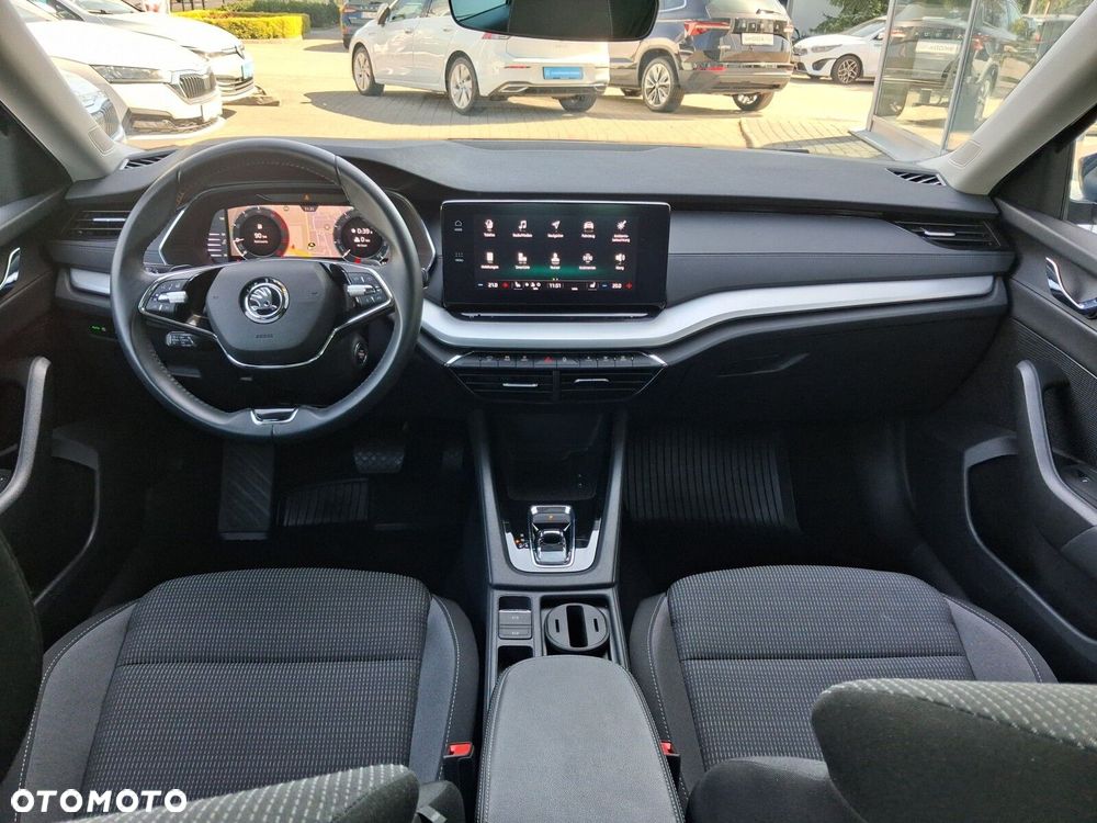 Skoda Octavia 2.0 TDI Business DSG - 6