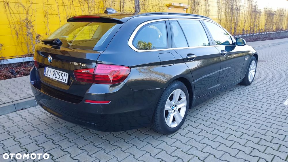 BMW Seria 5 520d Touring Luxury Line - 5