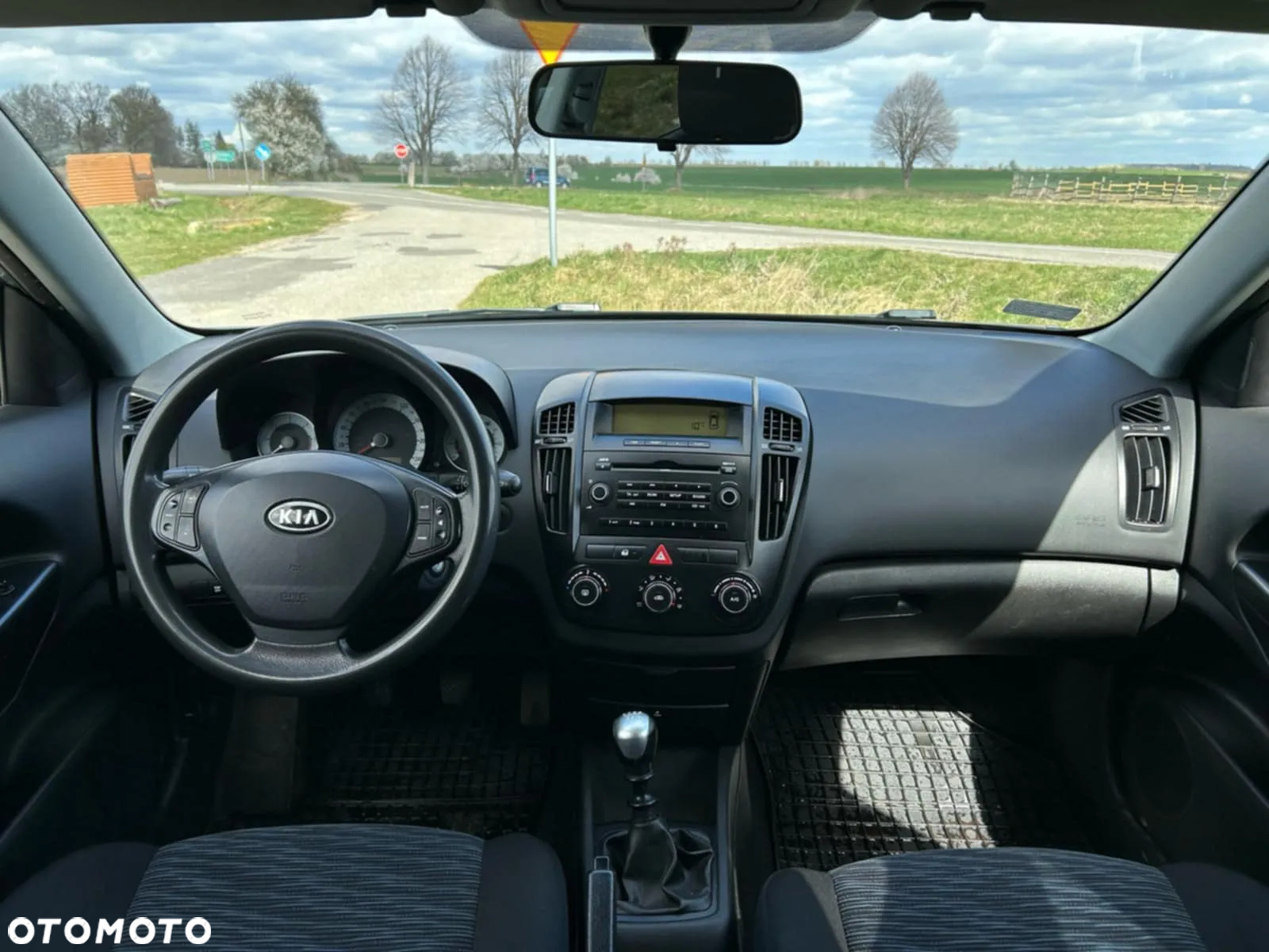 Kia Ceed Cee'd 2.0 crdi Comfort + - 9