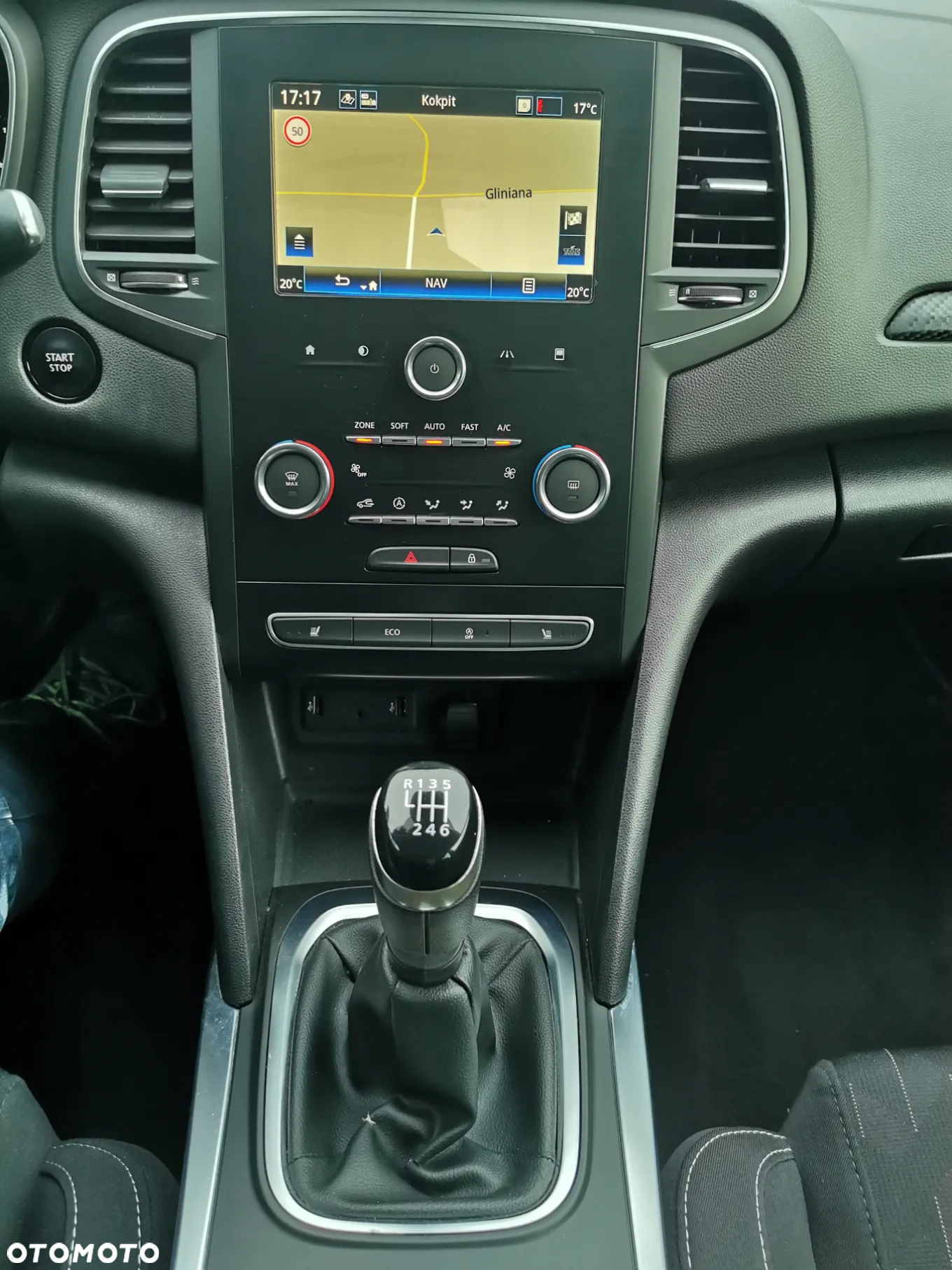 Renault Megane 1.5 Blue dCi Limited - 12