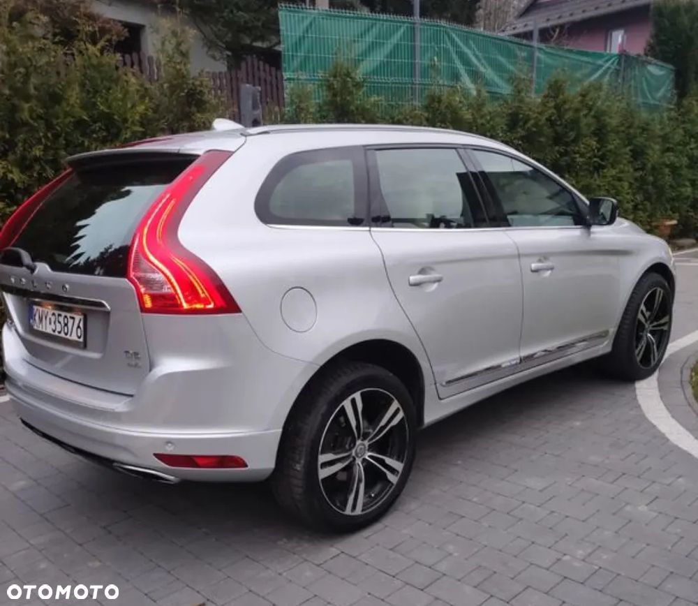 Volvo XC 60 D5 AWD Summum - 2