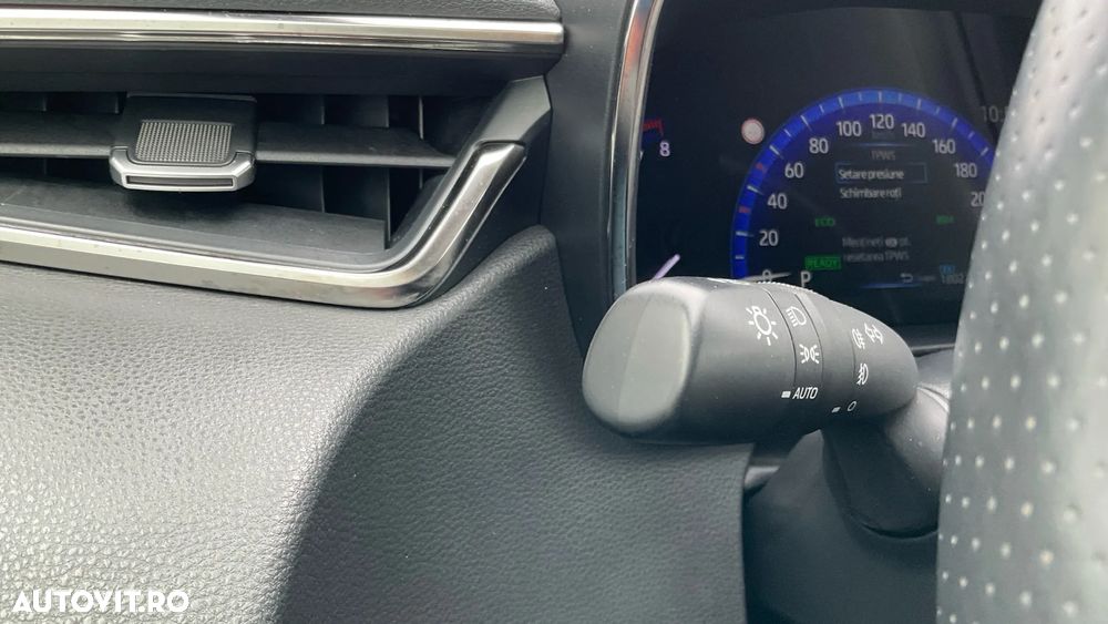 Toyota Corolla 2.0 HSD Exclusive Plus GR Sport Bi-Tone - 27