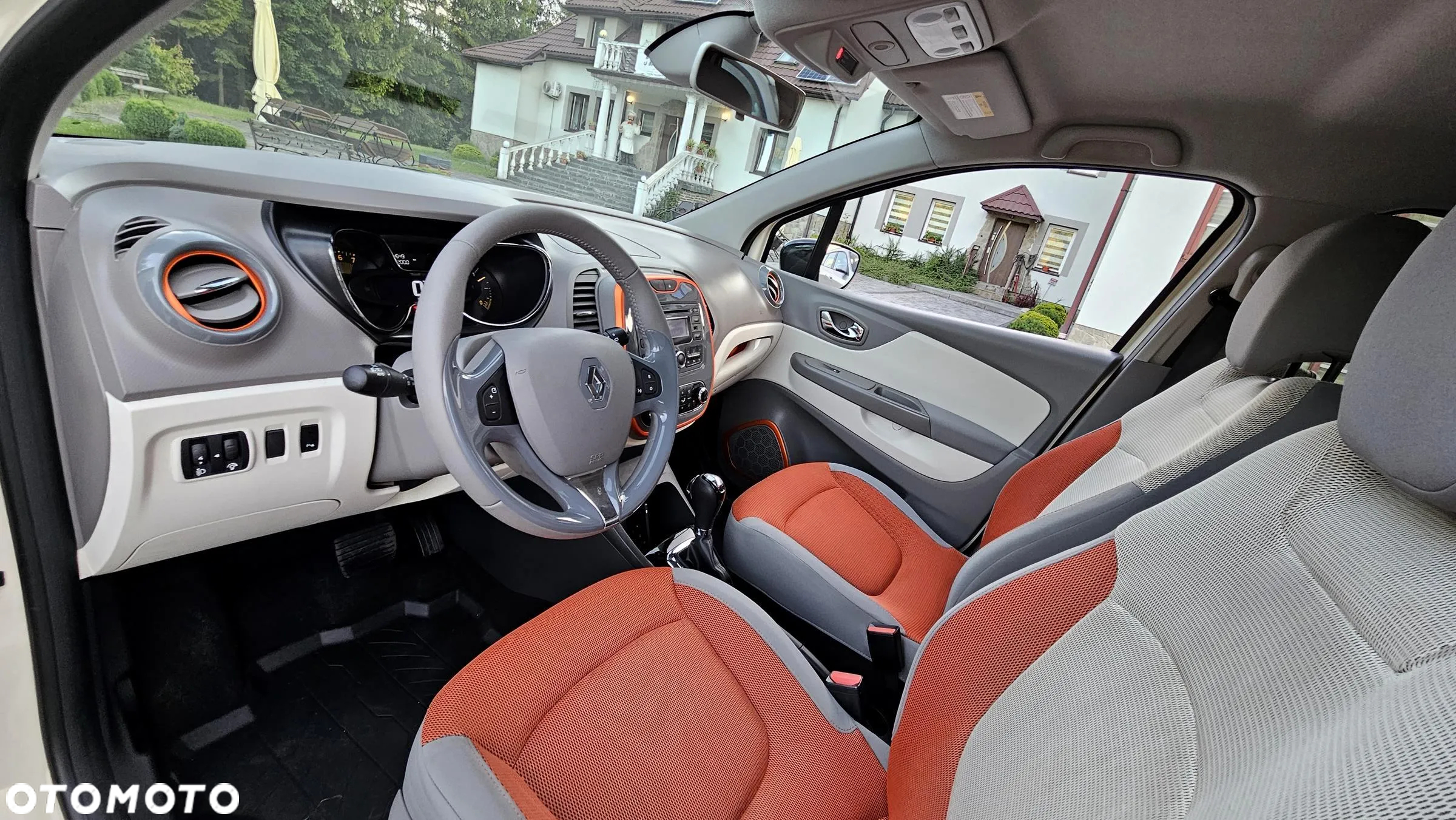 Renault Captur ENERGY TCe 120 EDC LIMITED - 22