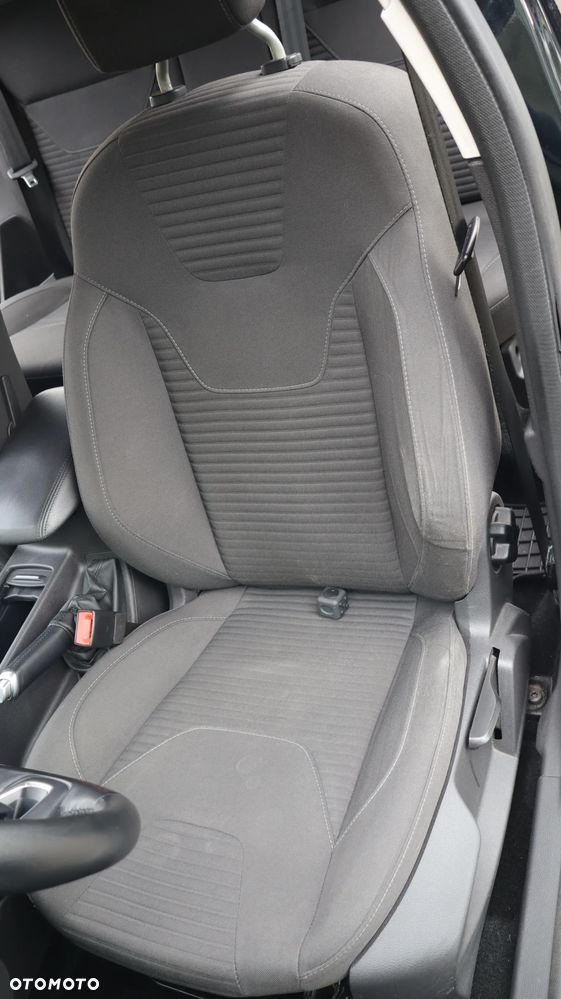 Ford Focus 1.0 EcoBoost Titanium - 31