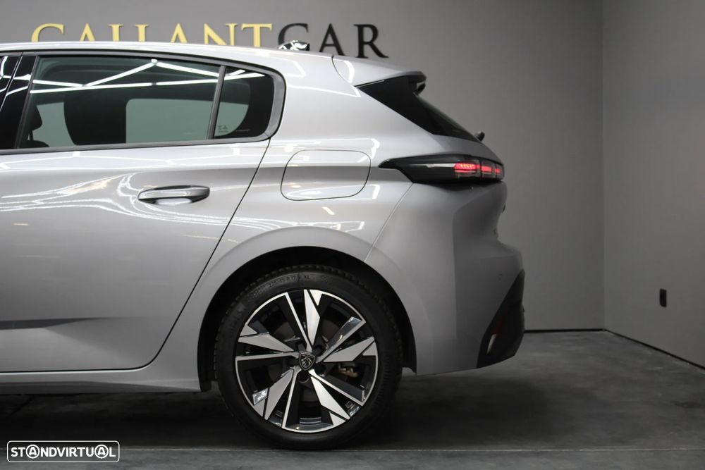 Peugeot 308 180 e-EAT8 GT - 17