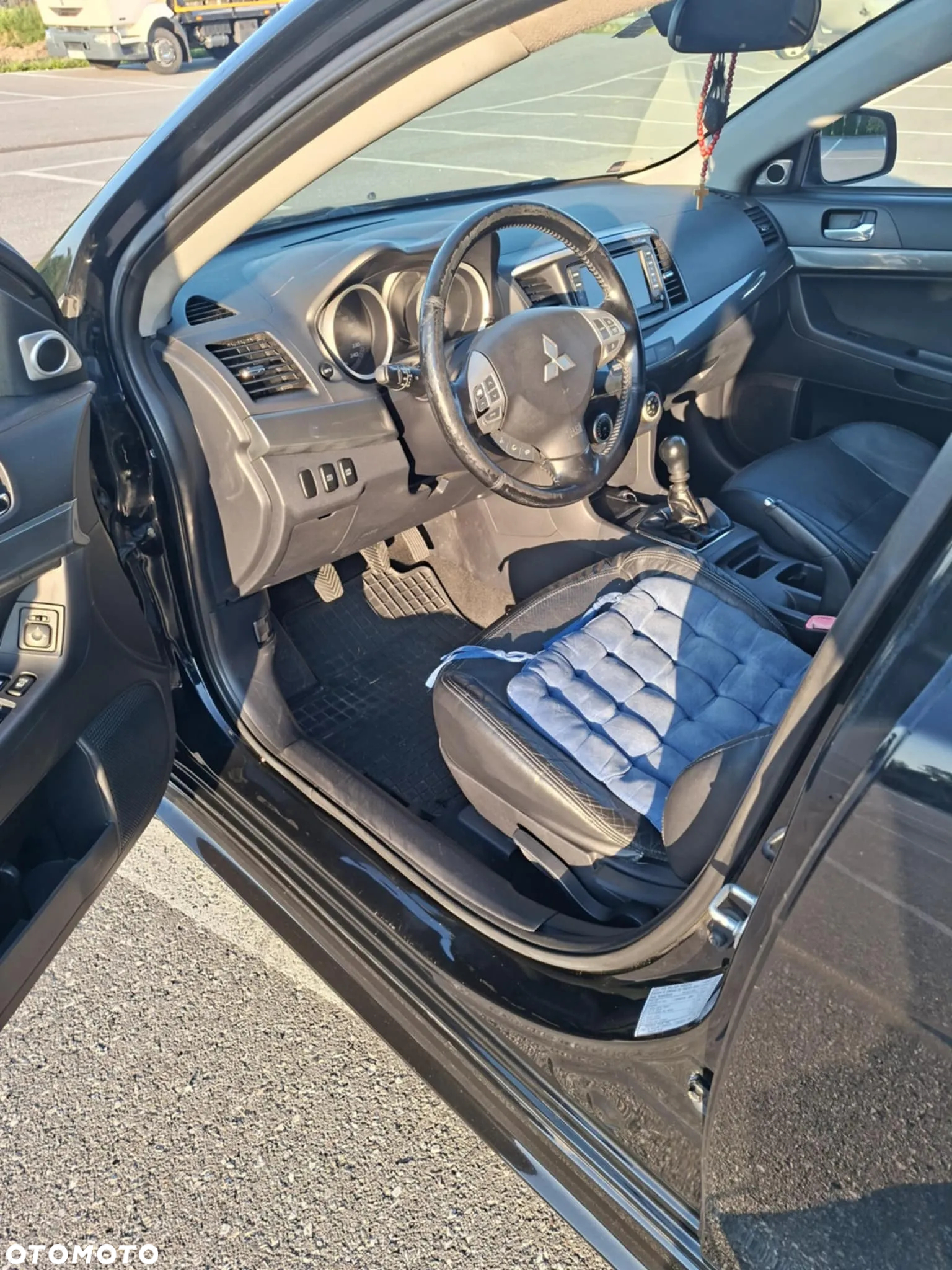 Mitsubishi Lancer - 10