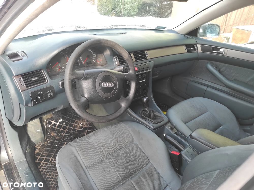 Audi A6 Limousine 2.4 - 2