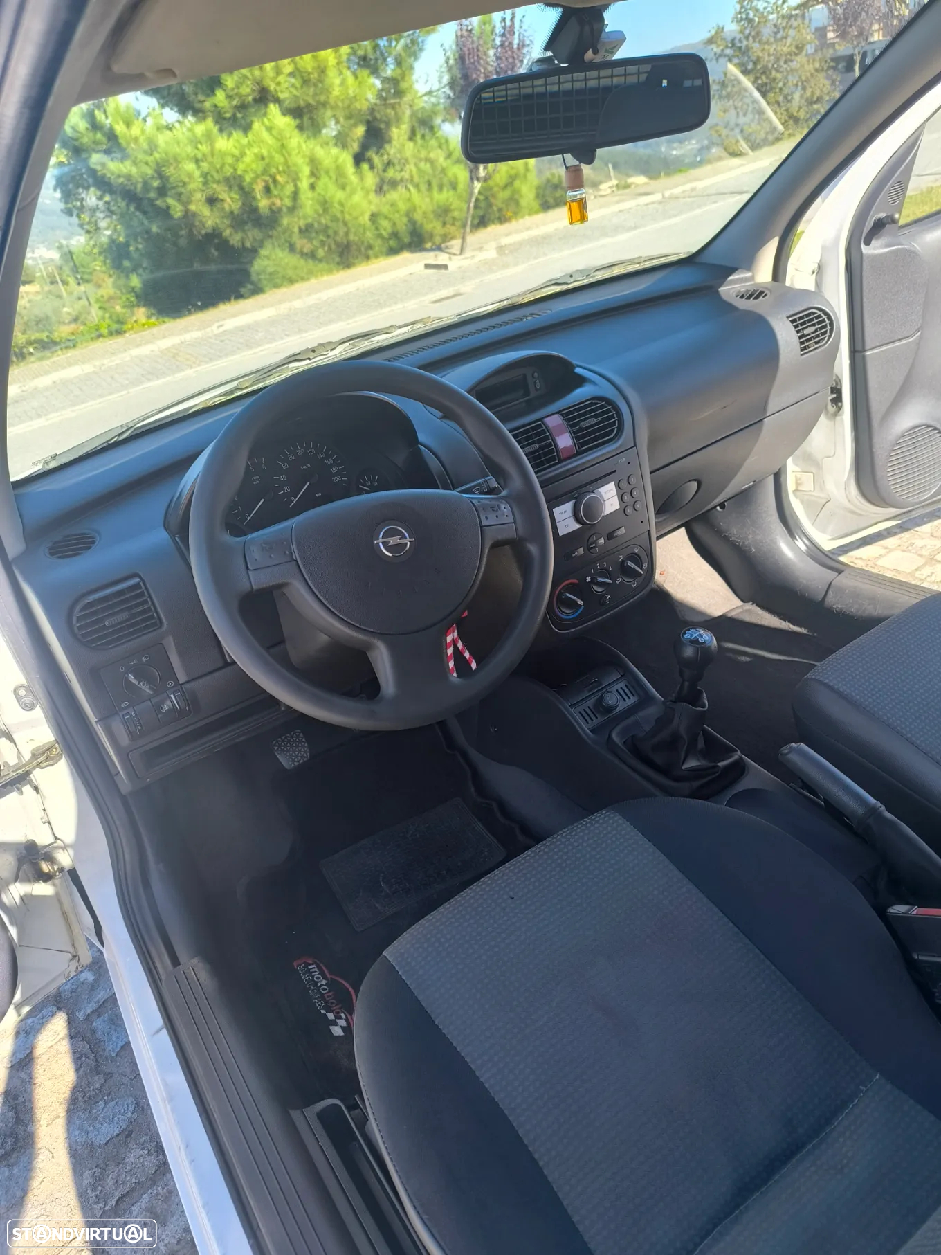 Opel Corsa 1.3 CDTi First - 9