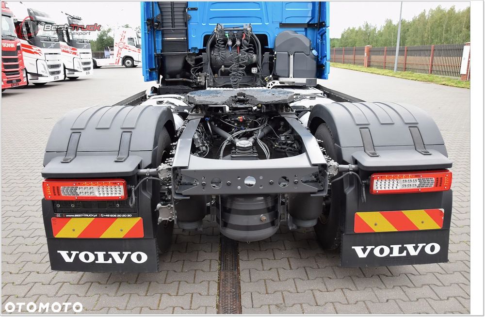 Volvo FH500 | BOGATE WYPOSAŻENIE  |  I-SAVE |  STANDARD |  ZBIORNIKI 1260 L |  FULL LED  |  I-PARK COOL - 20