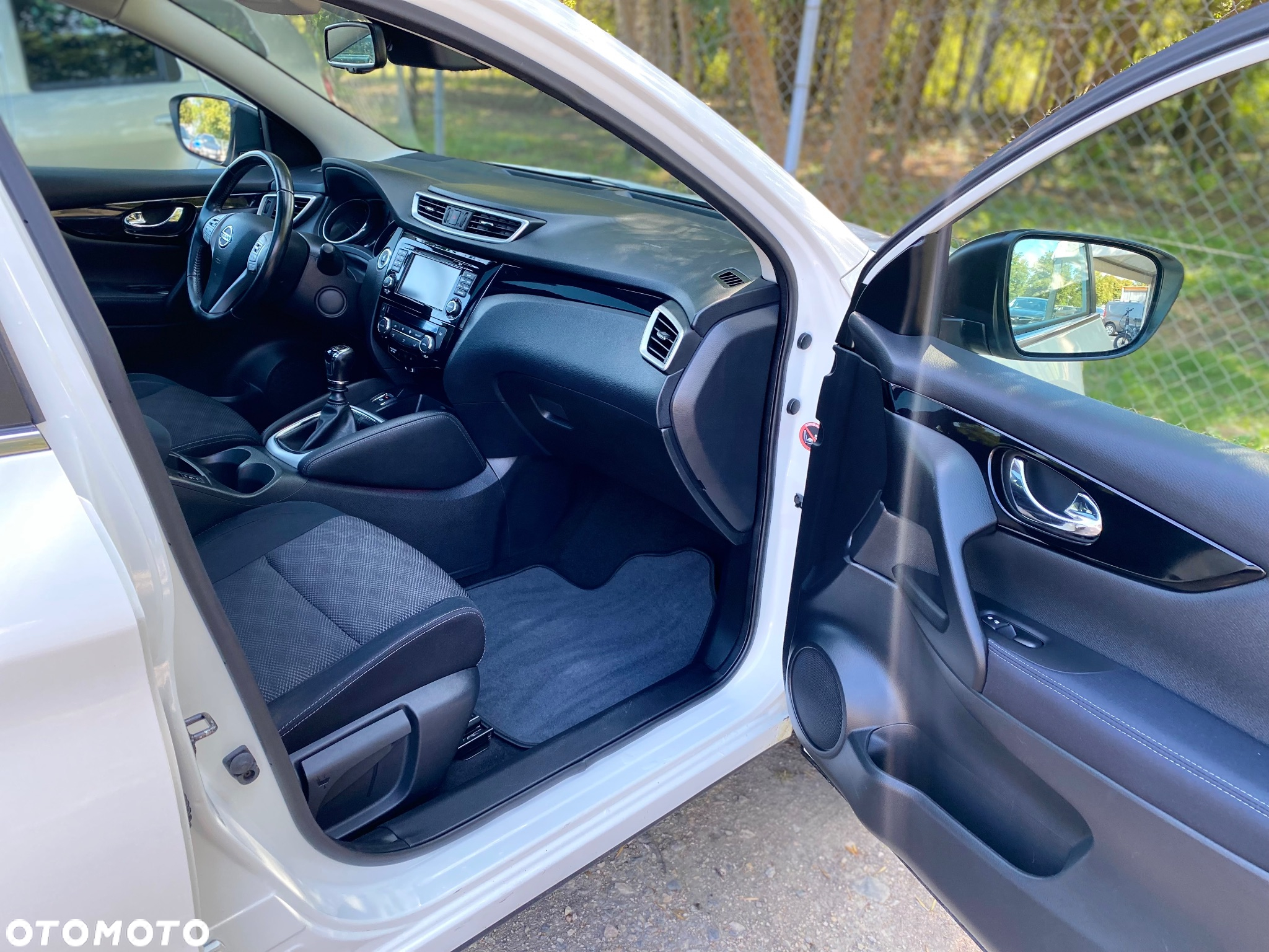 Nissan Qashqai 1.5 dCi Tekna EU6 - 14
