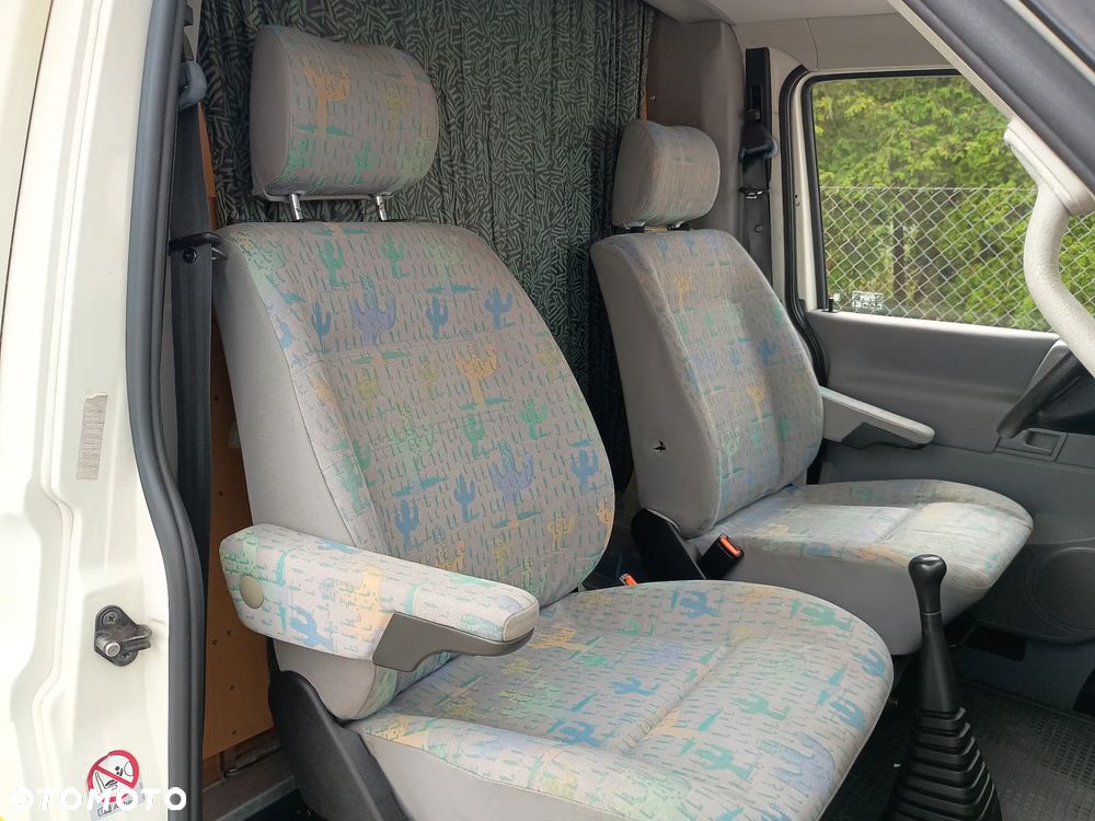 Volkswagen Transporter - 13