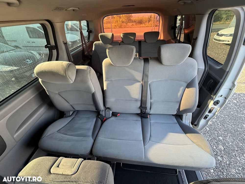 Hyundai H-1 Starex - 8