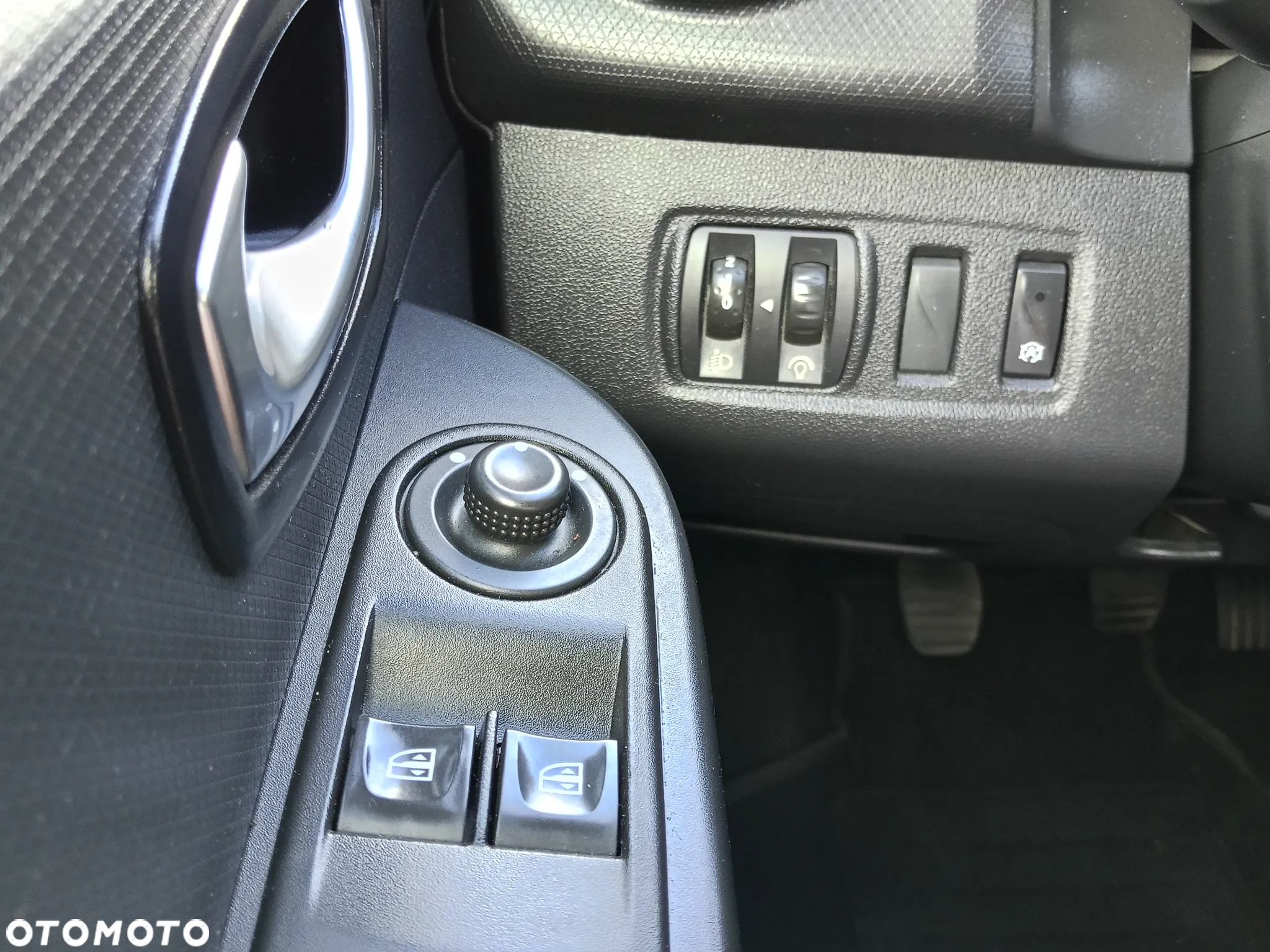 Renault Clio 1.5 dCi Energy Intens - 12