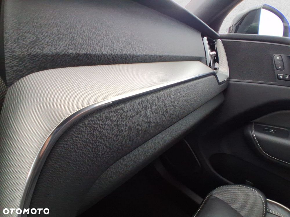 Volvo XC 60 - 24