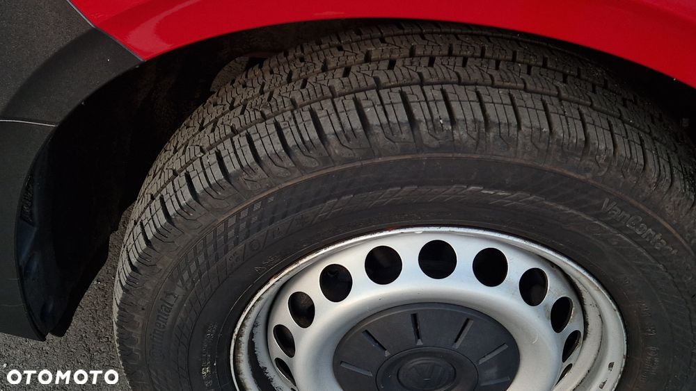 Volkswagen CRAFTER MAXI 2.0 DO PRZEWOZU KWIATÓW PODJAZD OCIEPLONA PAKA KLIMA NOWE OPONY - 26