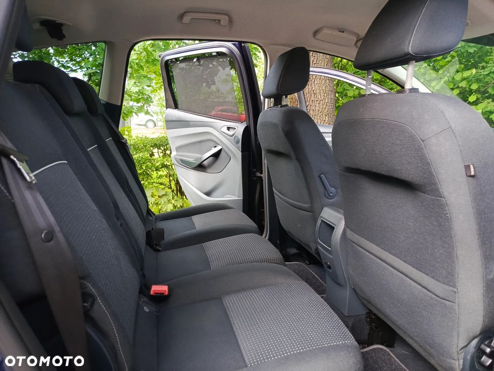Ford C-MAX - 19