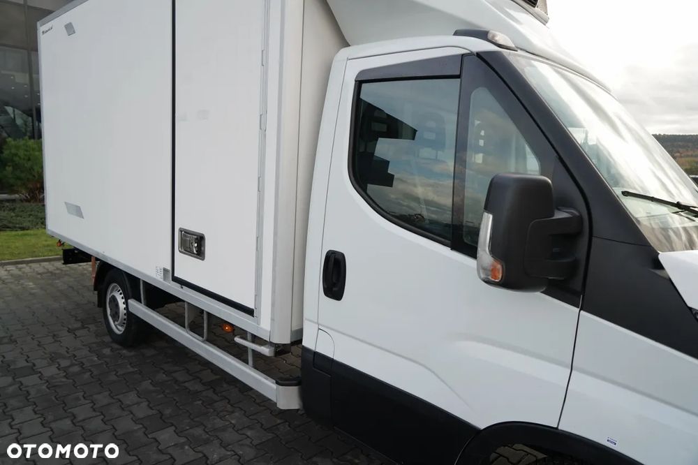 Iveco DAILY 35-150 / CHŁODNIA / AGREGAT PULSOR 400 MT / MULTITEMPERATURA  / ŚCIANA GRODZIOWA /  Sprowadzony - 13