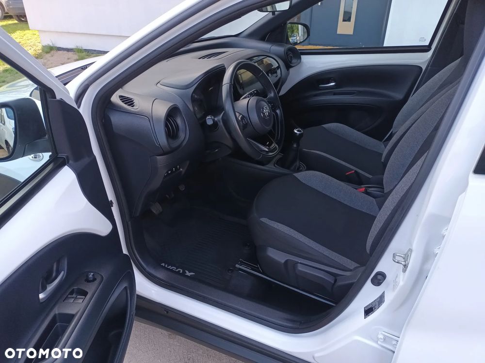 Toyota Aygo X Limited - 21