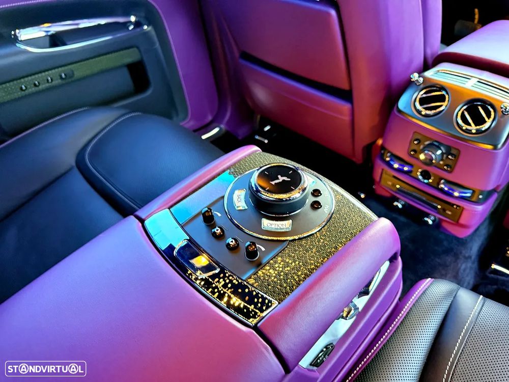 Rolls Royce Ghost Black Badge - 41