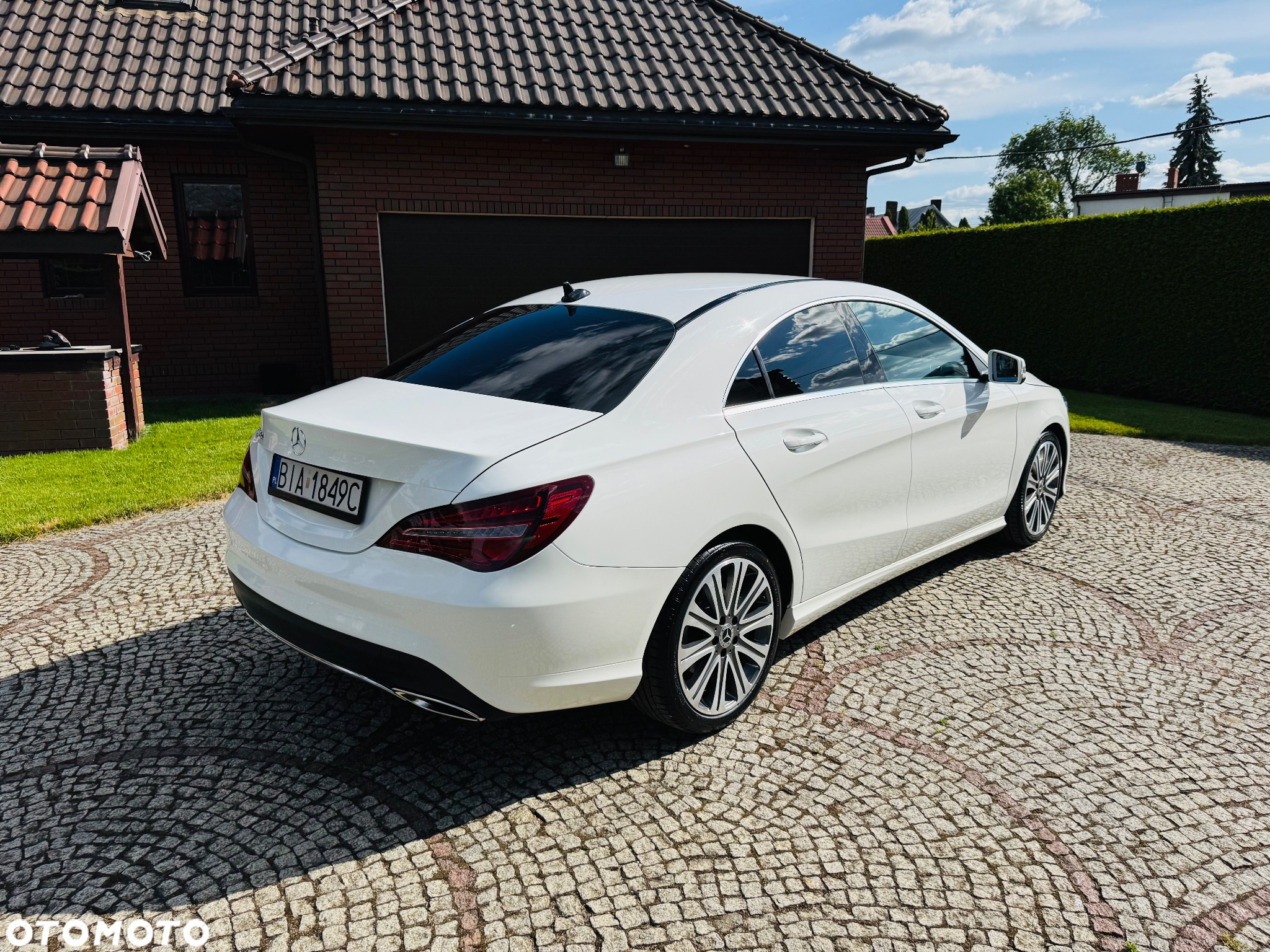 Mercedes-Benz CLA 250 7G-DCT - 7