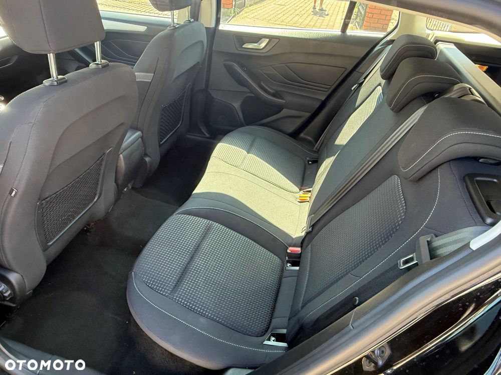 Ford Focus 1.5 EcoBlue Start-Stopp-System COOL&CONNECT - 9