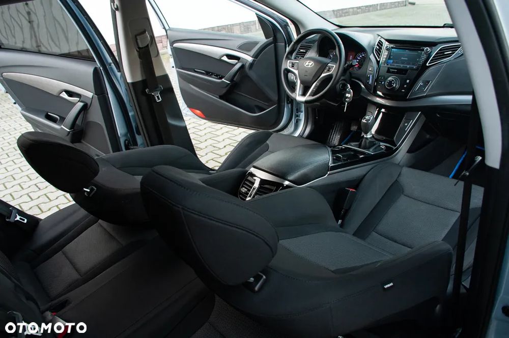 Hyundai i40 i40cw 1.6 Fifa World Cup Edition - 24