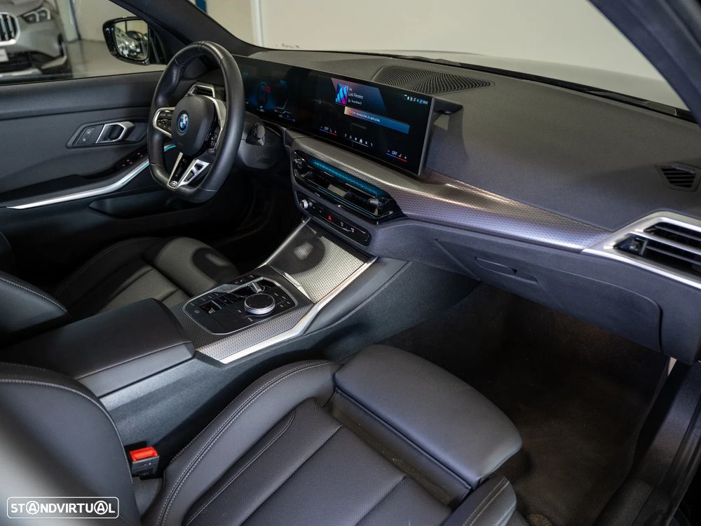 BMW 330 e Pack Desportivo M Auto - 9