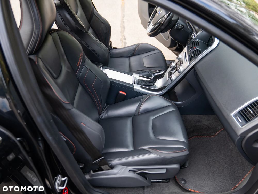 Volvo XC 60 D3 Geartronic Ocean Race - 30